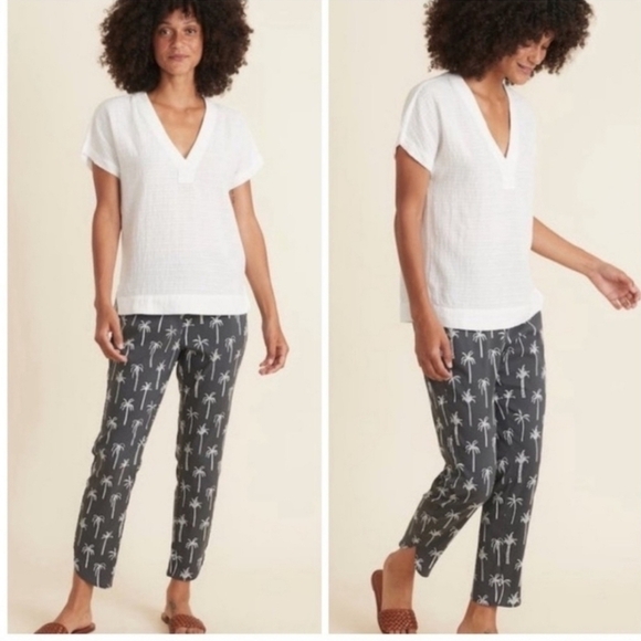 MARINE layer Allison Pant black palm print - Picture 3 of 5